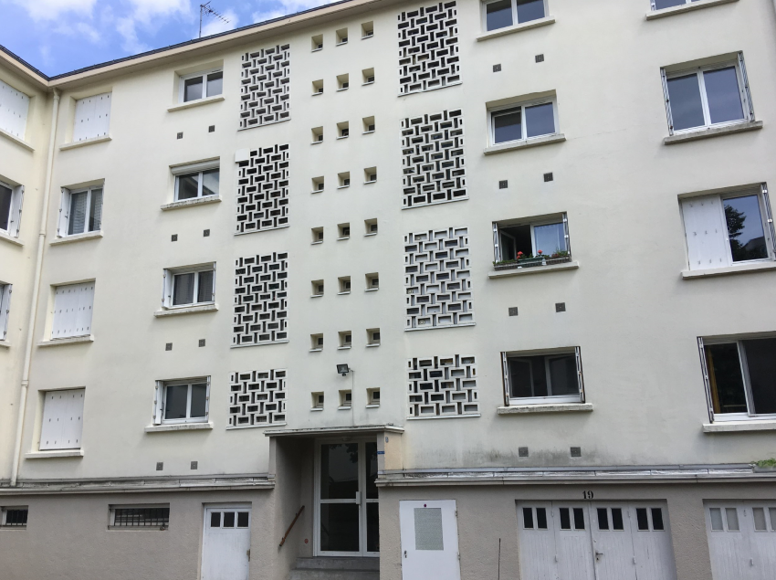 <h3 class="post-title">Petit bel air</h3>